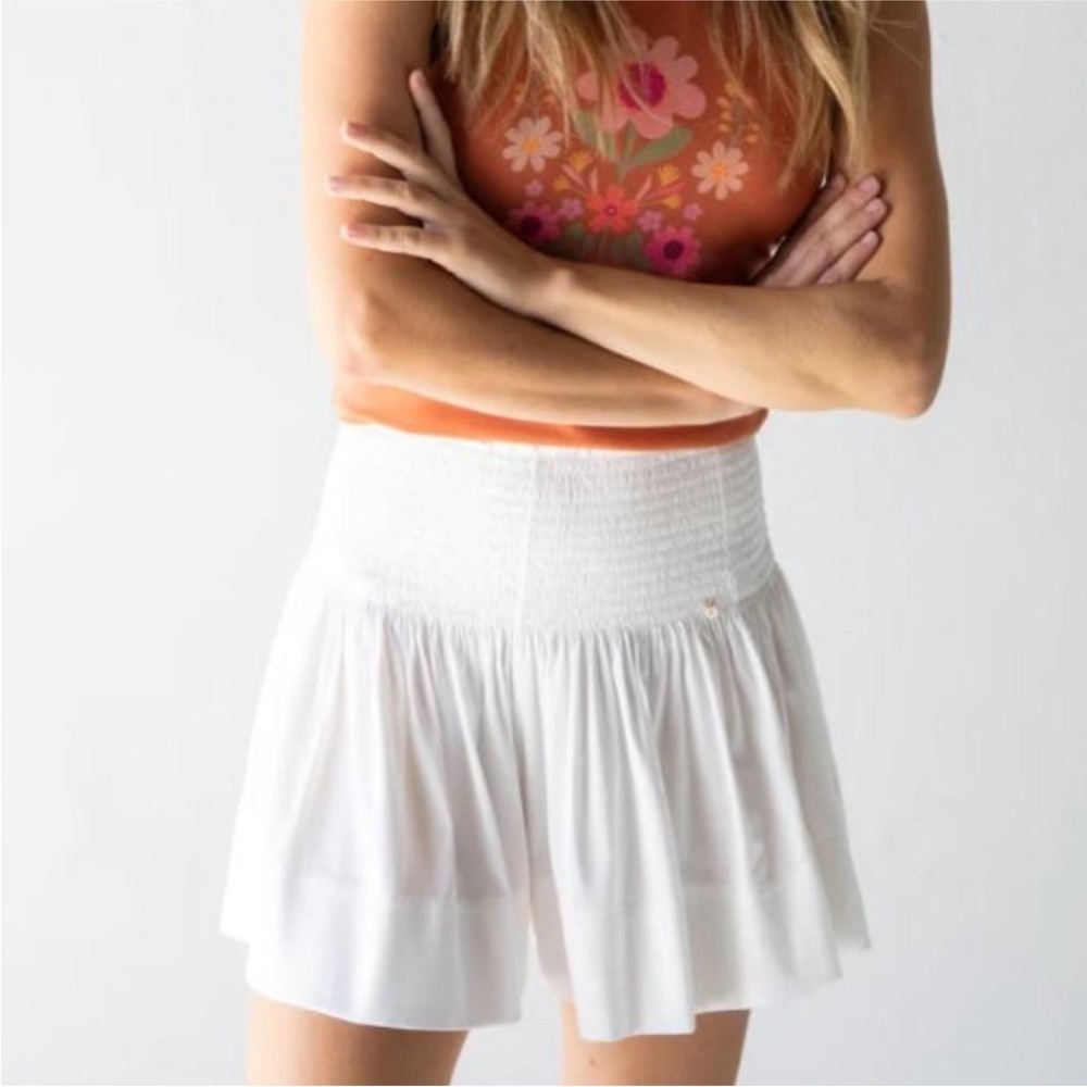NATURAL LIFE White Smocked Waist Skort